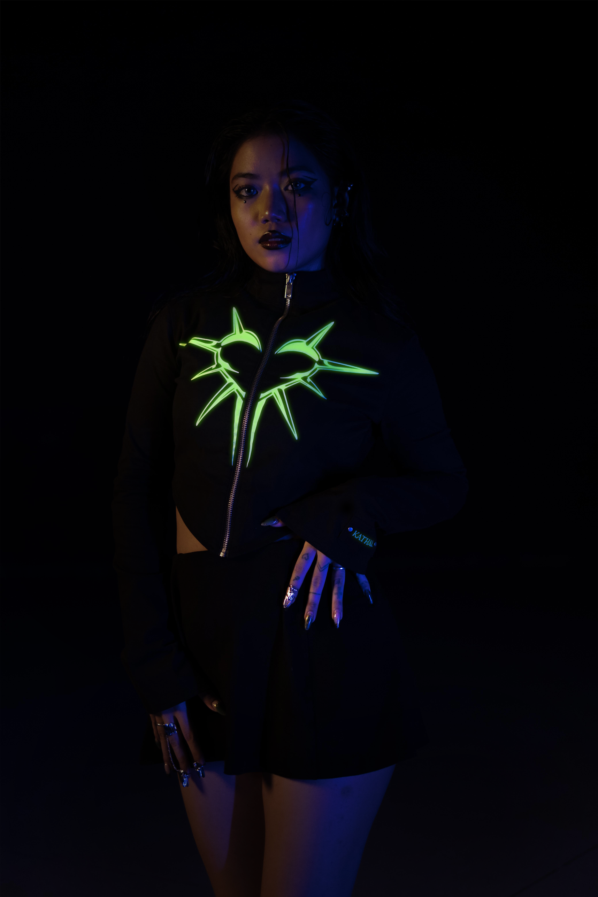 Halloween Capsule : Thorn Heart Top - Glow in the Dark